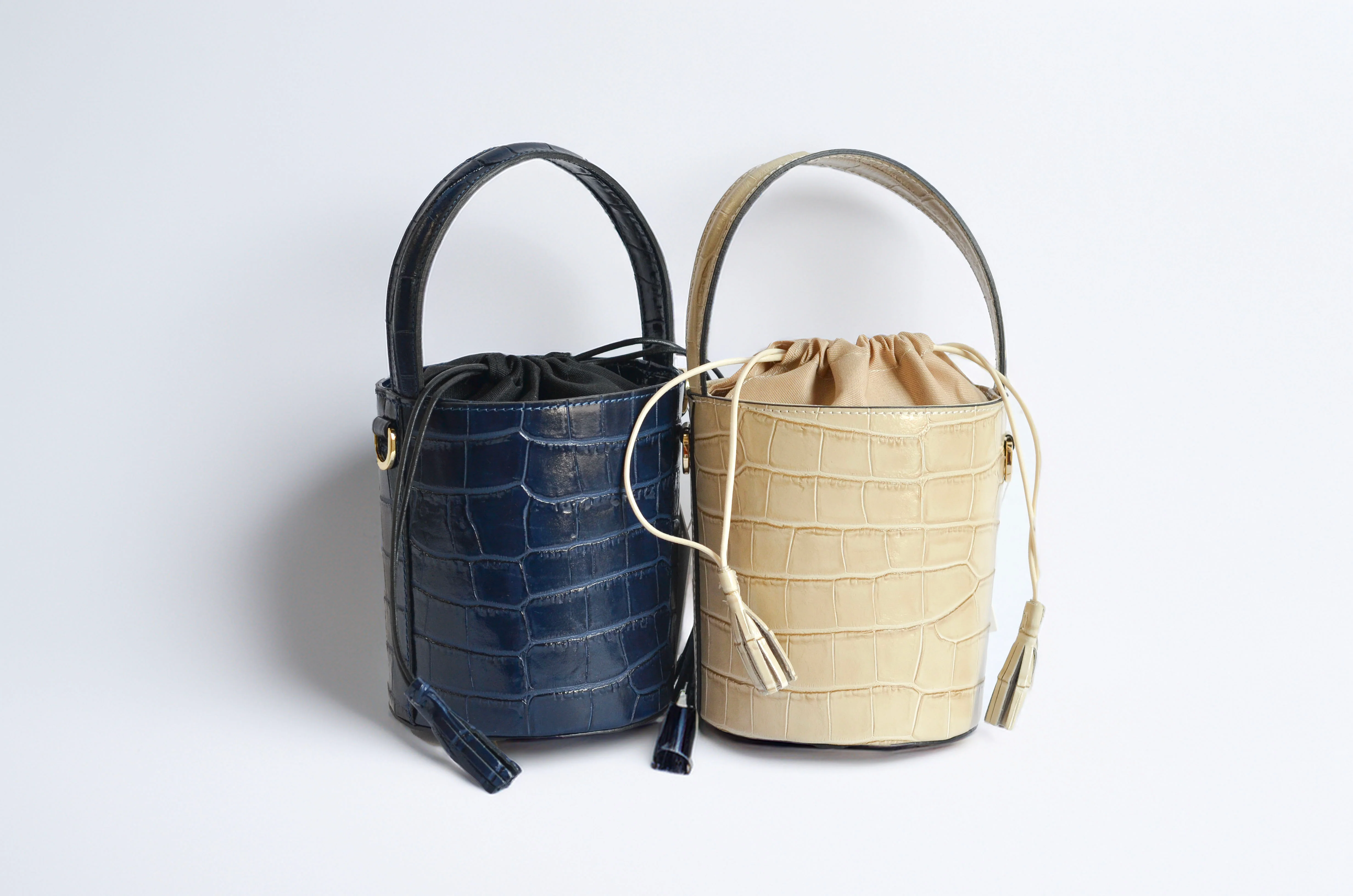 Croc Bucket Purse - Image 6