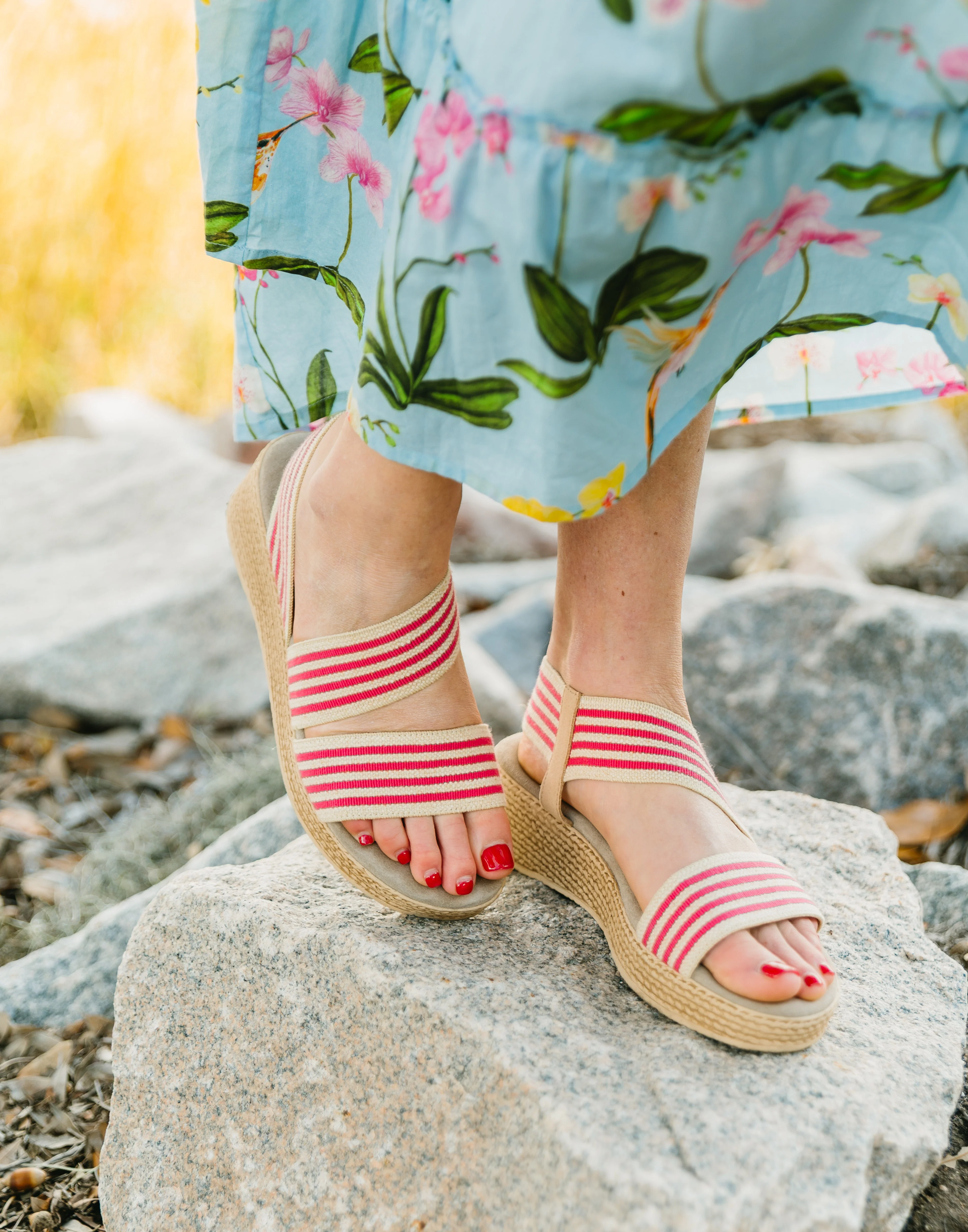 Rosa Platform Sandal - Image 17